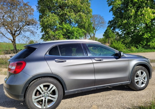 Mercedes-Benz GLA cena 70900 przebieg: 226000, rok produkcji 2016 z Międzychód małe 301